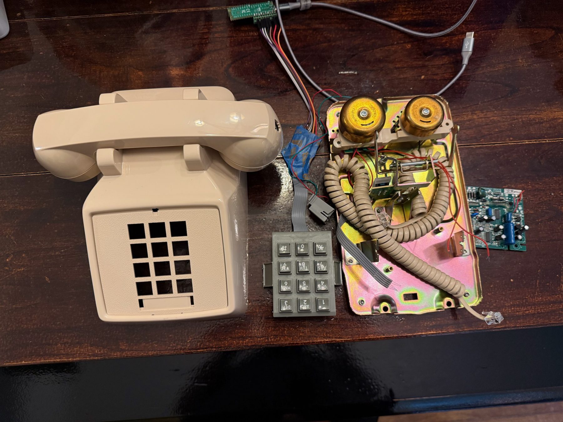 Phone teardown for Poetry Phone project